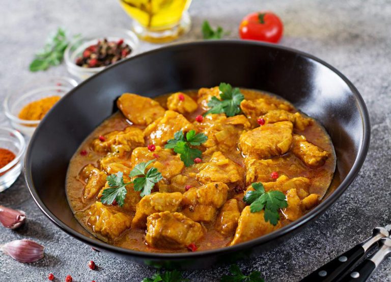 Makanan Chicken Vindaloo: Rasa Pedas dan Rempah yang Menggoda