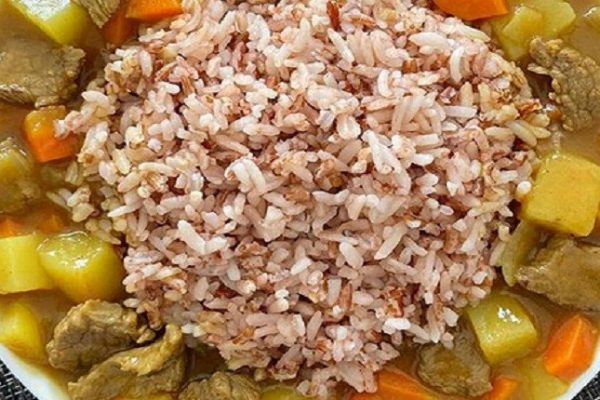 Mengenal Lezatnya Nasi Kari Daging: Hidangan Tradisional Indonesia