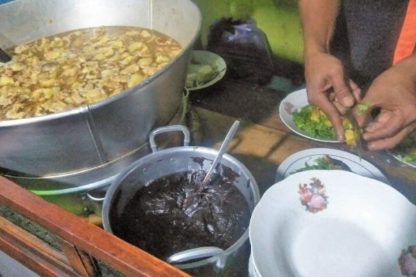 Mengenal Lezatnya Soto Campur Tahu, Kuliner Indonesia Tradisional
